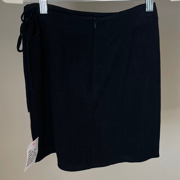 NWT Topshop Black Side Tie Linen Mini Skirt (Size US 4) - Picture 10 of 10
